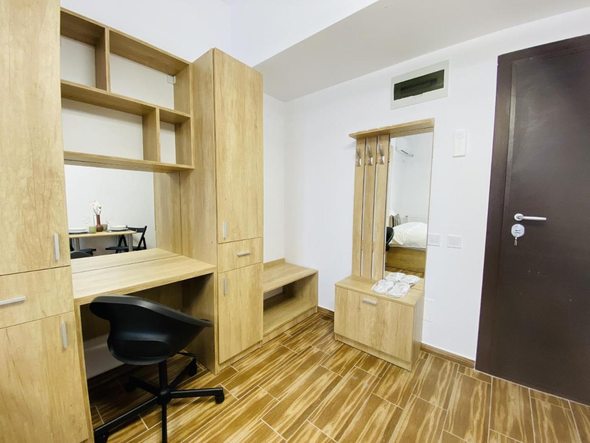 New City Studios With Balcony Boekarest Buitenkant foto